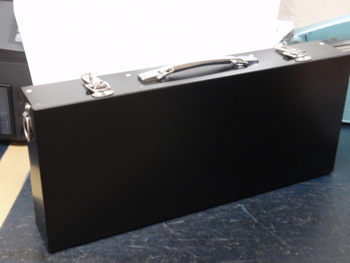 タックルボックス　黒艶消し