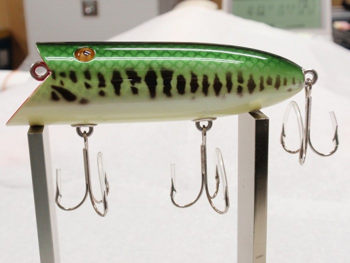 グラスアイ(目玉がガラス製)のルアーを製作