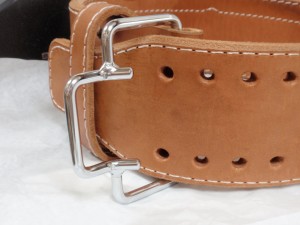 元々のパワーベルトのバックル