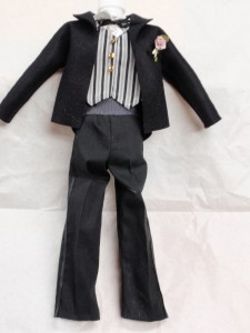 紳士に見えるホンモノにこだわったタキシード