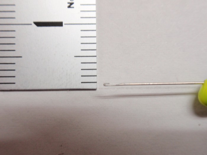 0.3mmの糸通し
