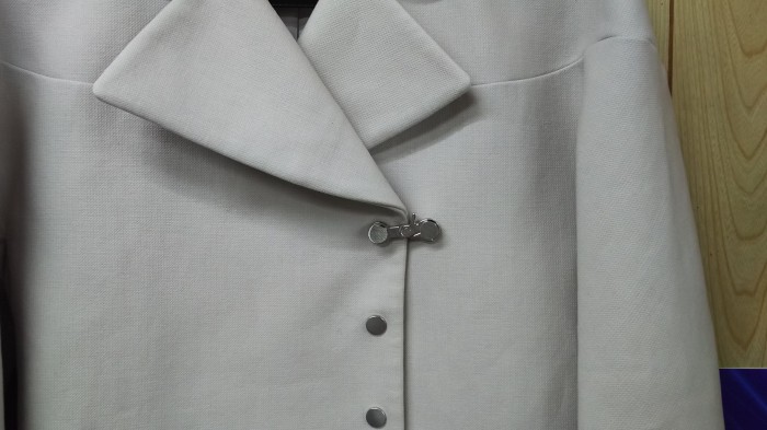 コート　ボタン2