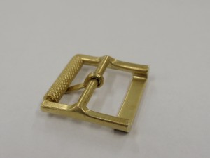 ゴールドバックル