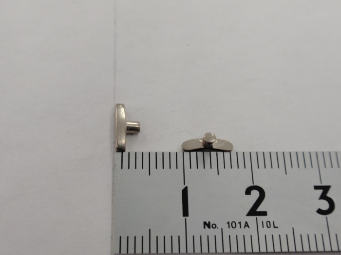 飾りボタン　パーツ