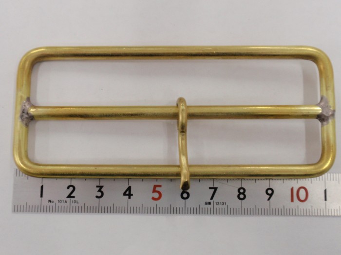 トレンチバックルのサンプル