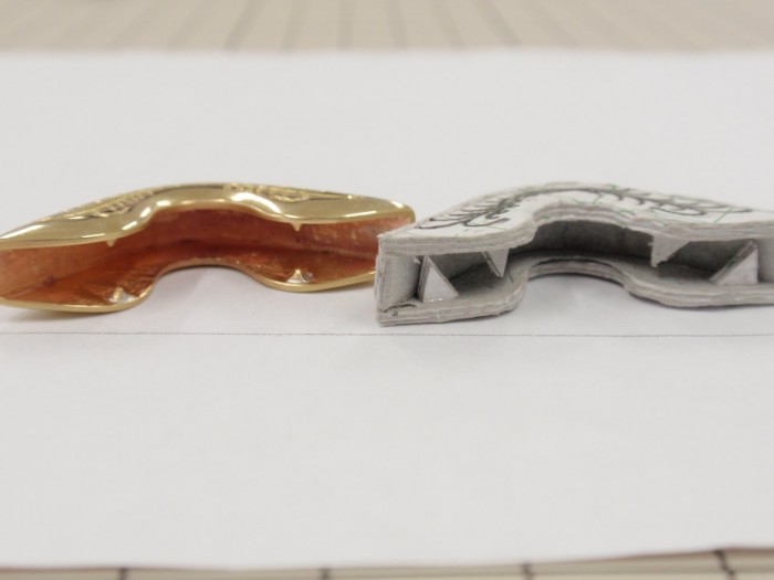 財布コーナー用金具　完成