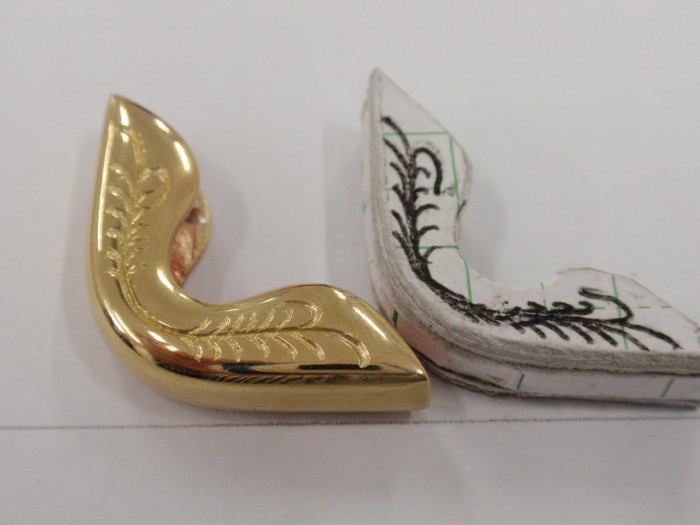 コーナー用金具　完成