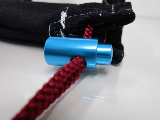 ﾃﾞﾆﾑﾎﾟｰﾁ2紐留