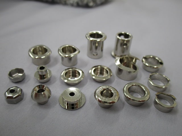 ｶｯﾌﾟ全体横