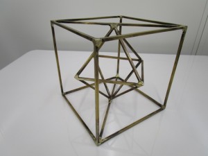 特殊な形状のモニュメント、制作事例画像①