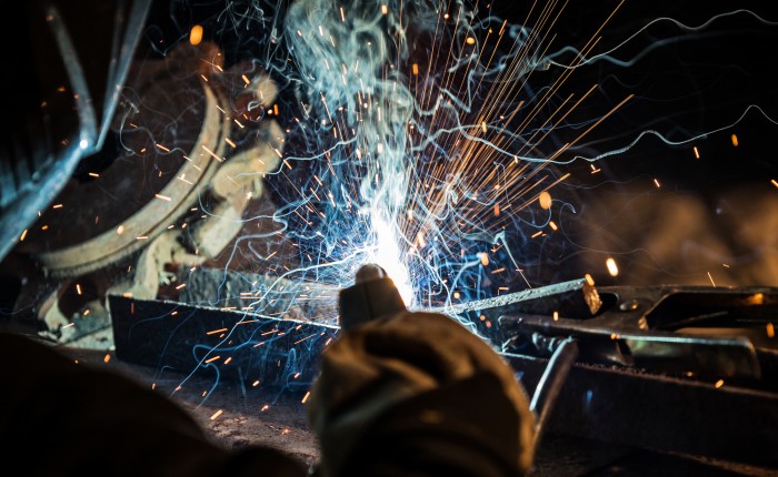 金属加工 イメージ