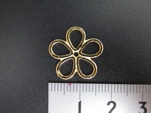 アクセサリー用の花形フレームをオリジナル製作した事例